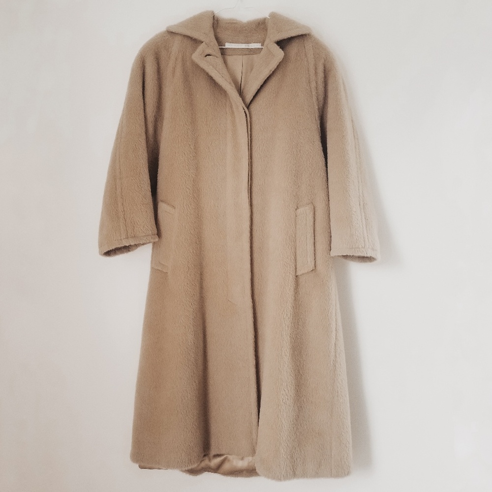 Sold on Instagram. Vintage Perry Ellis coat
